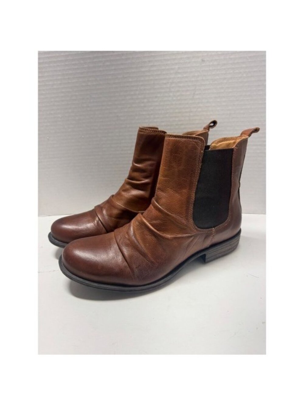 Miz Mooz Brown Leather Ruched Chelsea Ankle Boots Size 39 8.5